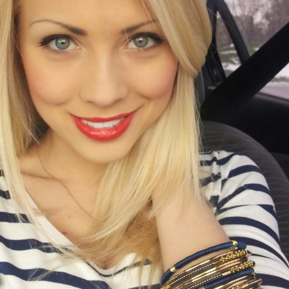 Meet your Posher, Abagail - Picture 1 of 1